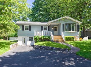 52 Holt Rd, Hyde Park, NY 12538
