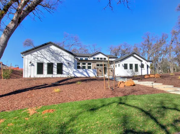12977 Austin Forest Cir, Auburn, CA 95602