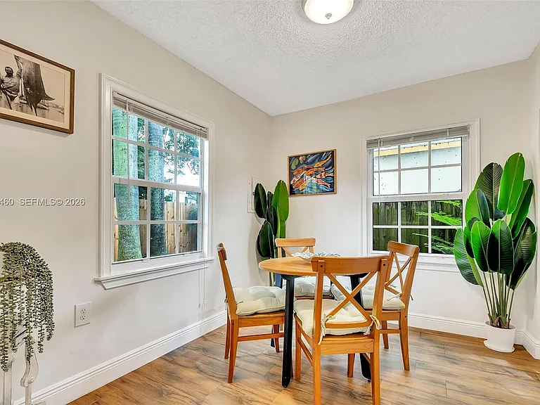 1826 NW South River Dr — Photo 10