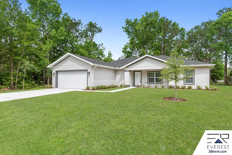 3 bed, 2.0 bath, 2451 sqft, $2,100 — Photo 3