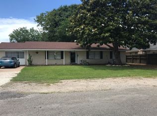 3831 Suncrest Dr, Groves, TX 77619