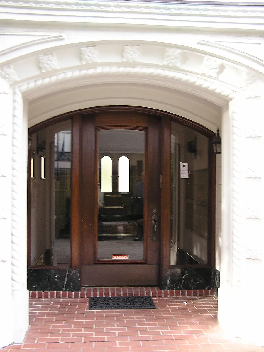Main Entry Door - 1466 Bellevue Ave #14
