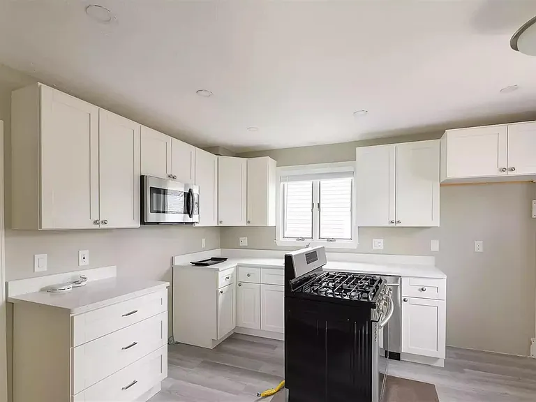 44 Greenville St #2 — Photo 1