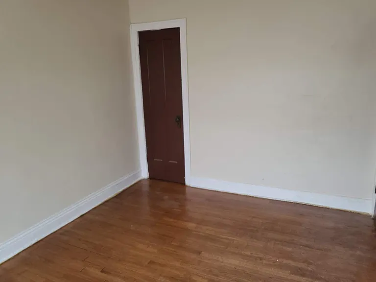 6315 S California Ave — Photo 46