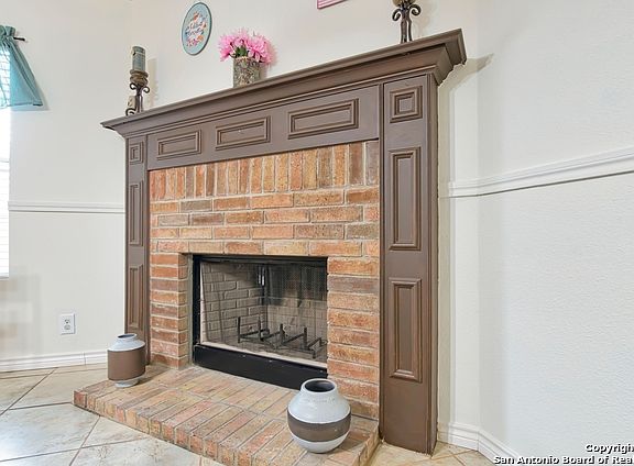4th image of 11703 Oakbrooke Hl