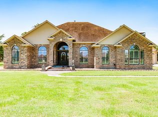 9018 N Point Dr, Beach City, TX 77523