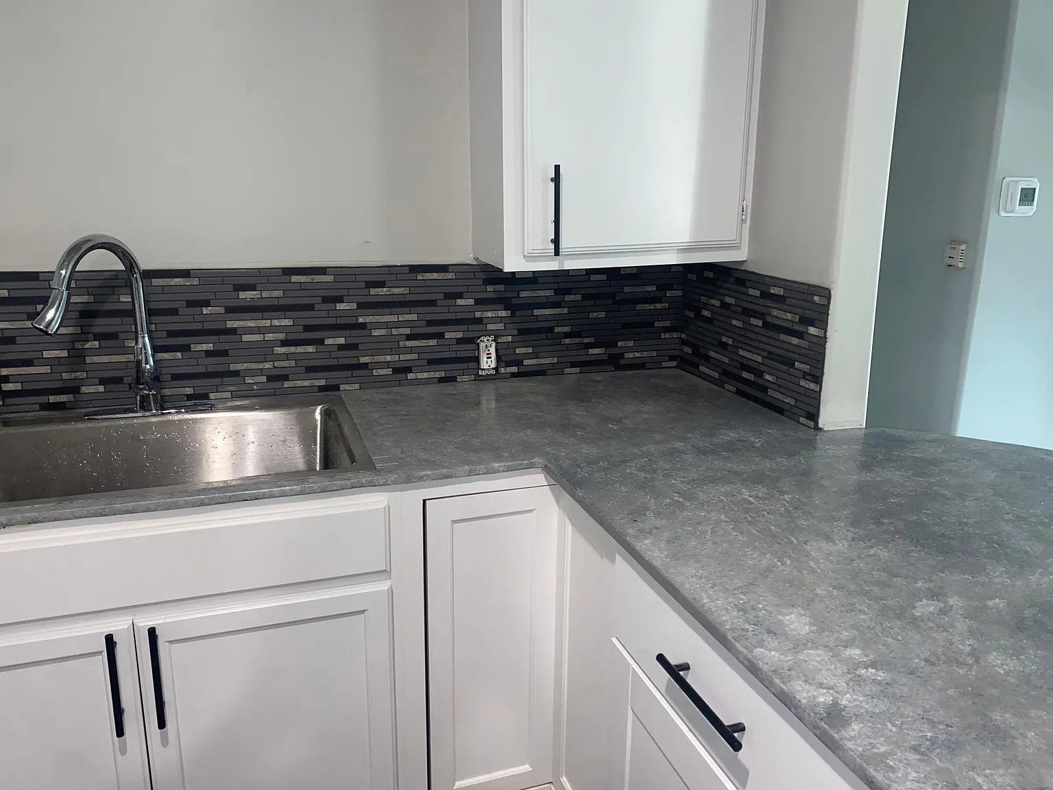 205 E Gleason St — Photo 2