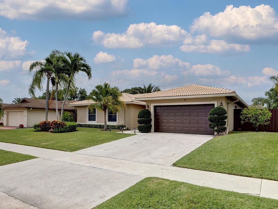 2nd image of 4886 Acorn Drive