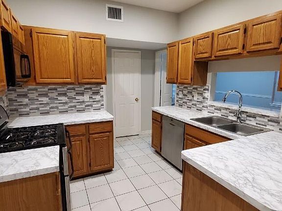 5th image of 16318 Concord Falls Ln