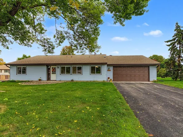 3774 Goodwin Ave N, Oakdale, MN 55128