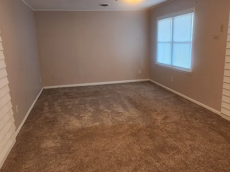 Large Main Bedroom