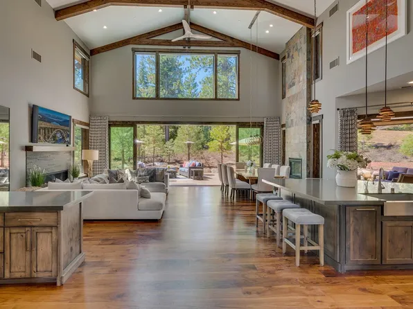 9328 Heartwood Dr, Truckee, CA 96161