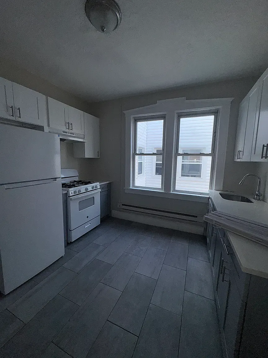 2 bed, 800 sqft, $1,994 — Photo 1