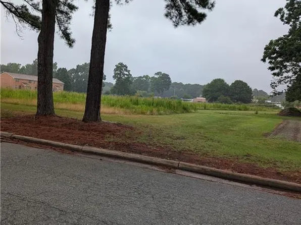 1055 Big Bethel Rd, Hampton, VA 23666