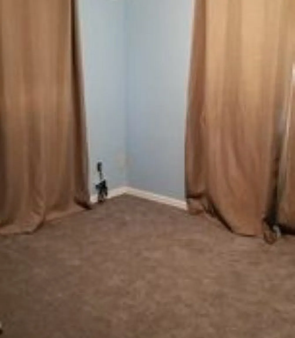 2 bed, 900 sqft, $2,100 — Photo 4
