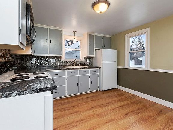 Kitchen ~ Appliances Included.