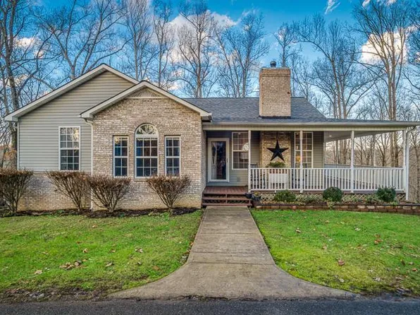 1565 Vista Dr, Monterey, TN 38574