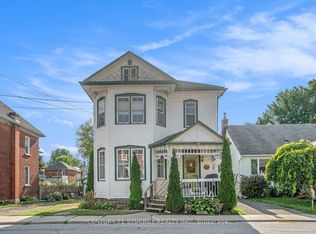 30 Kensington Ave, Smiths Falls, ON K7A2K5