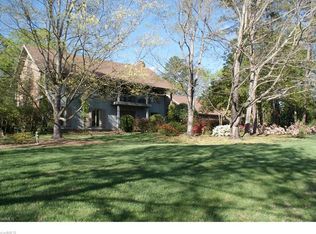 1208 Westminster Dr, High Point, NC 27262