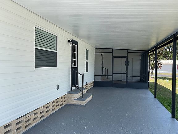 2nd image of 944 Reynolds Rd #212