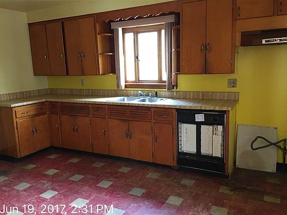 5th image of 524 Haig St