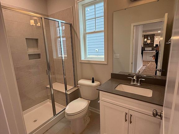 5th image of 2313 Bee Orchard St Lot 212