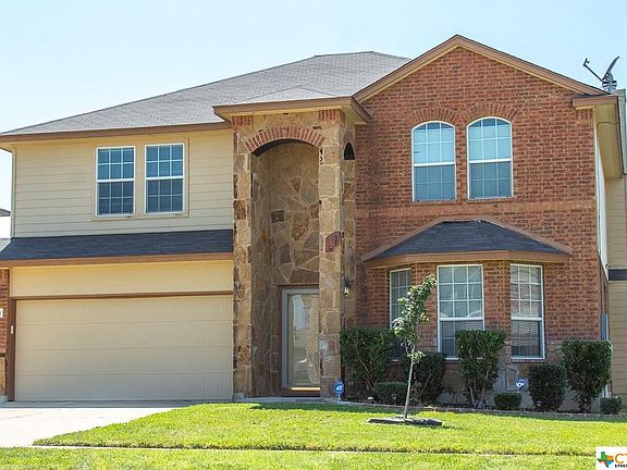 3rd image of 5211 Bridgewood Dr