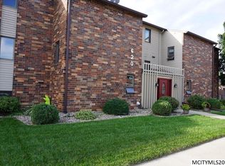 620 Briarstone Dr APT 25, Mason City, IA 50401