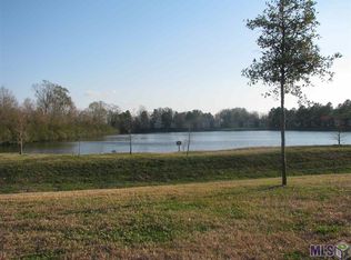 2810 Magazine Dr, Baton Rouge, LA 70816