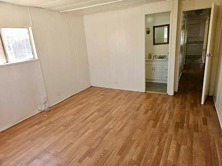 1681 Emerald Way — Photo 23