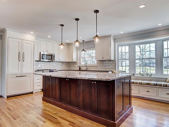 3rd image of 6790 Tupelo Ln