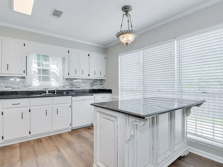 321 Timberidge Dr — Photo 16