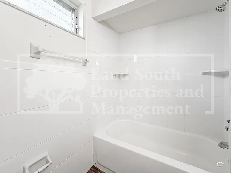1030 Lakewood Ct #3 — Photo 10