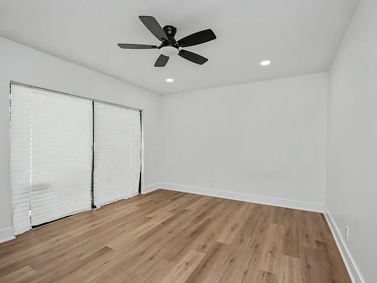 21440 Campo Allegro Dr — Photo 31