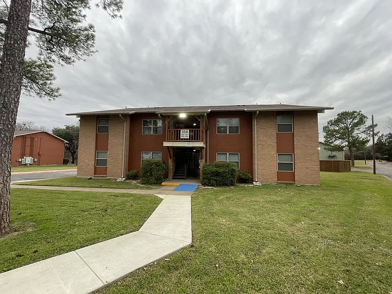 7203 S Great Trinity Forest Way #75217RID — Photo 9