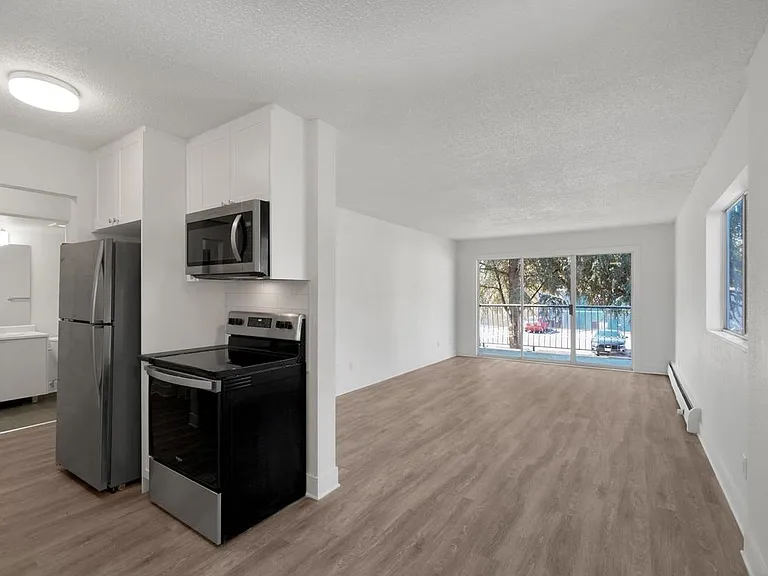 645 Townsite Rd — Photo 20