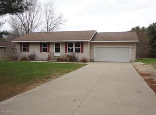 2255 Dalson Rd, Twin Lake, MI 49457