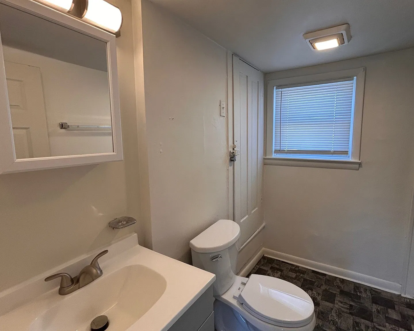 1 bed, $1,095 — Photo 4