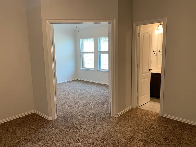 8809 Conroe Dr — Photo 9