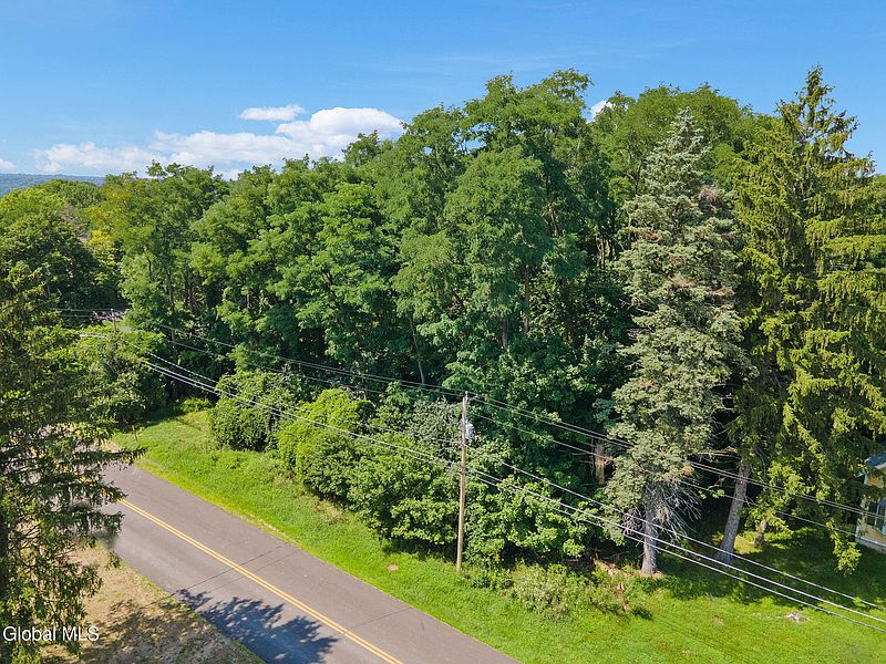3rd image of 118 Glenmore Road