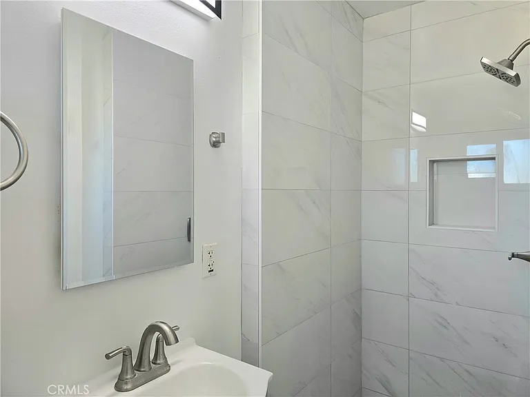 24223 Ambassador Pl — Photo 15