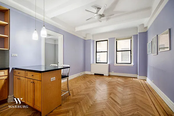 Sold by Warburg | media 2