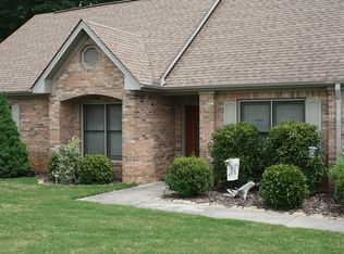 245 Naugher Rd, Huntsville, AL 35811