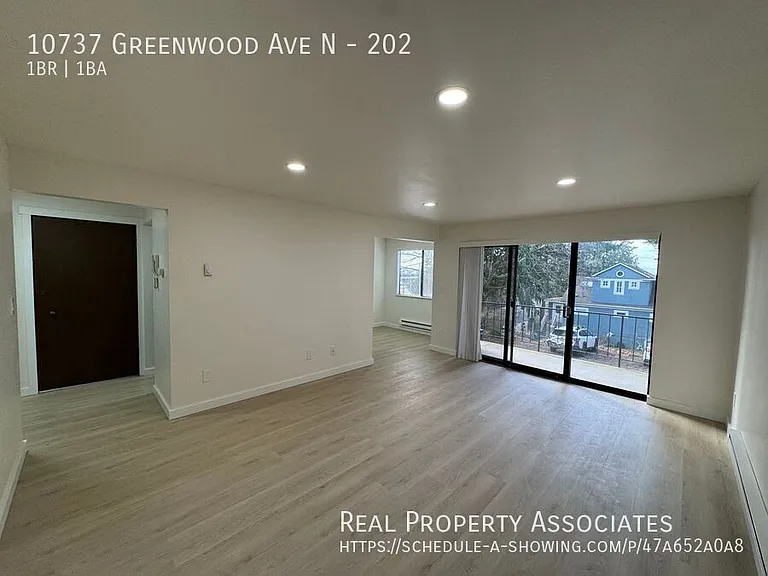 10737 Greenwood Ave N #202 — Photo 4