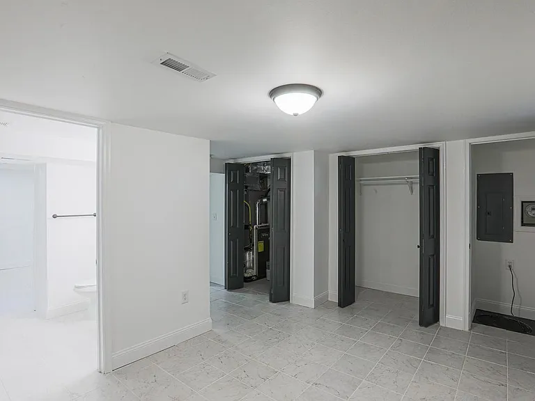 5419 Hillen Rd — Photo 39