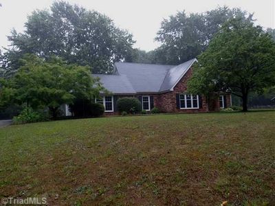 483 Lake Valley Dr, Winston Salem, NC, 27107