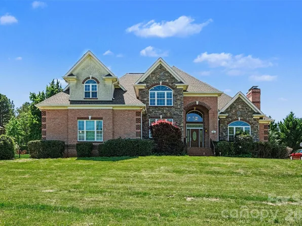 132 Sink Farm Rd, Mooresville, NC 28115