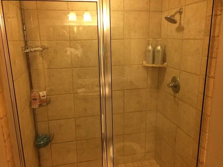 808 Gables Dr — Photo 13