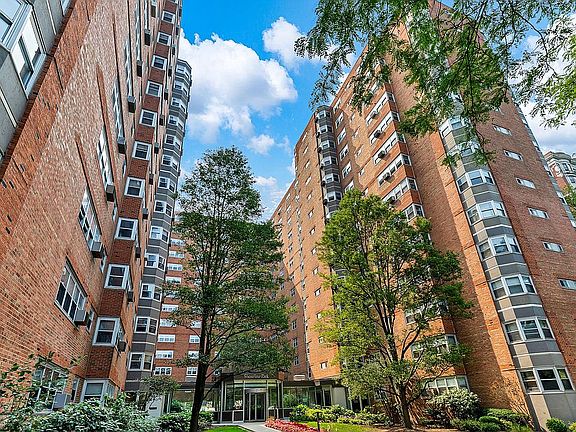 2nd image of 4970 N Marine Dr APT 223