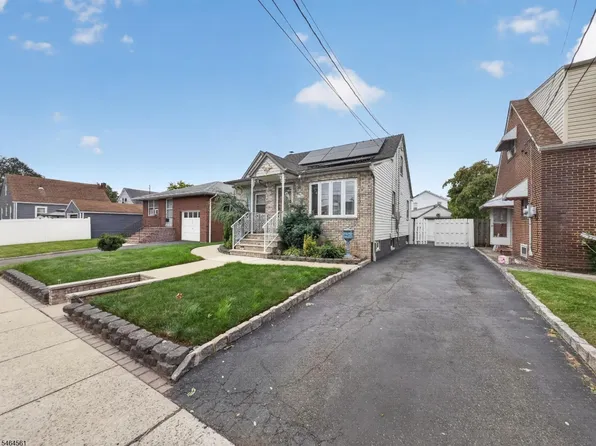 615 Lindegar St, Linden City, NJ 07036